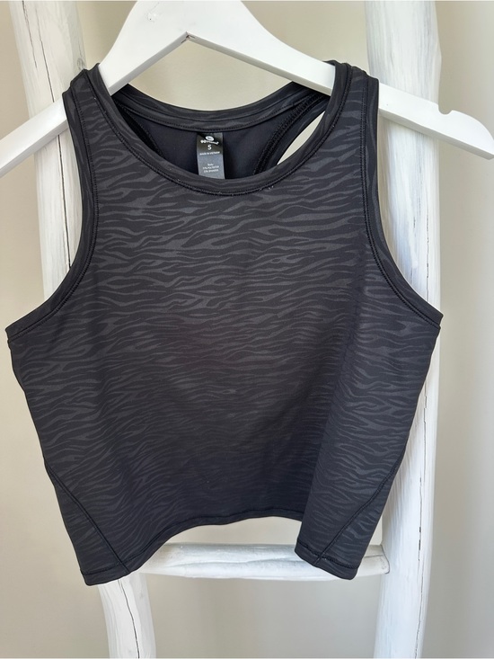 90 Degree By Reflex Tops - 90 Degree By Reflex Black Zebra-Print Cropped Racerback Tank